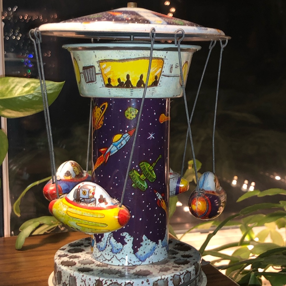 Schilling Rocket Carousel